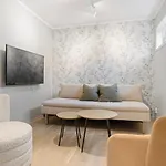 The Terrace House 6 Min From Vila