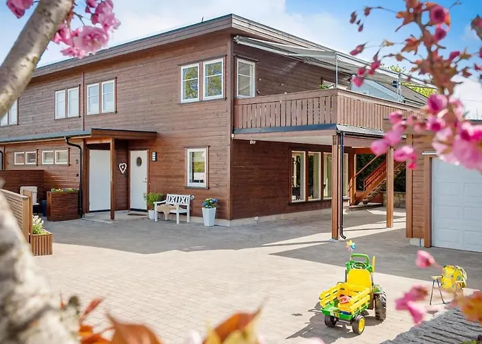 The Terrace House 6 Min From Villa *